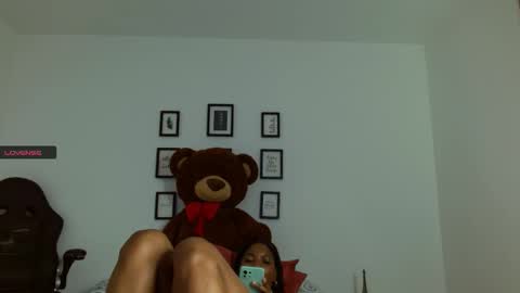 Snapshot of black_girl99 chatting on October 26, 1:50 am Chicago sexy online show from October 26, 1:50 am
