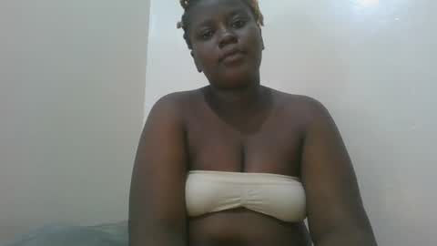 black_goddess200 online show from March 10, 3:20 pm