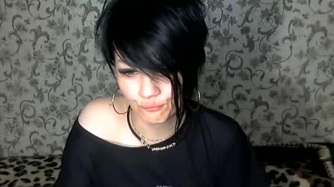 Snapshot of black_hot_01 chatting on September 19, 11:08 pm black_hot_01 online show from September 19, 11:08 pm
