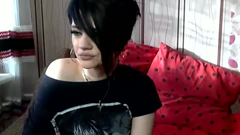 Snapshot of black_hot_01 chatting on January 5, 8:00 am black_hot_01 online show from January 5, 8:00 am