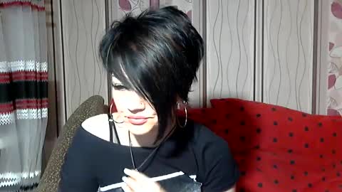 Snapshot of black_hot_01 chatting on February 6, 5:25 am black_hot_01 online show from February 6, 5:25 am