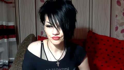 Snapshot of black_hot_01 chatting on January 16, 12:34 am black_hot_01 online show from January 16, 12:34 am