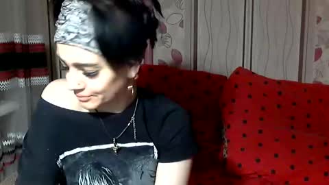 Snapshot of black_hot_01 chatting on January 5, 11:12 pm black_hot_01 online show from January 5, 11:12 pm
