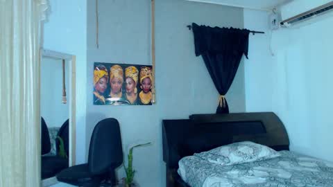 Snapshot of black_king_241 chatting on September 16, 4:04 am black_king_241 online show from September 16, 4:04 am