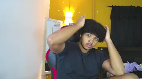 Snapshot of black_king_241 chatting on March 12, 6:18 am black_king_241 online show from March 12, 6:18 am
