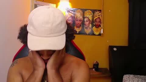 Snapshot of black_king_241 chatting on March 7, 9:07 am black_king_241 online show from March 7, 9:07 am
