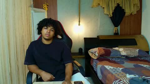 black_king_241 online show from April 6, 4:46 am