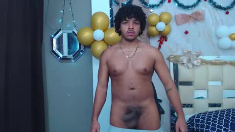 black_king_241 online show from November 16, 4:14 am