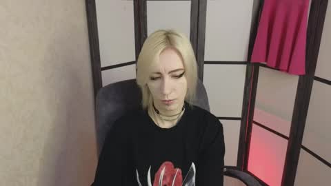 Emily online show from June 2, 8:38 am