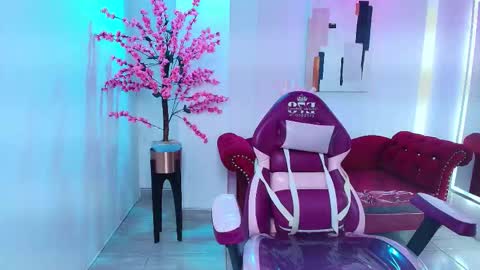 Rousse  online show from December 5, 4:34 am