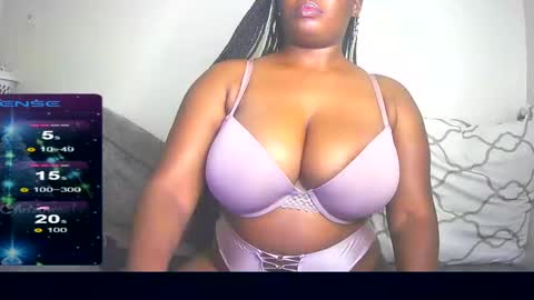 black_sexyfish online show from January 18, 9:02 pm