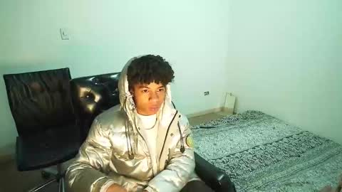 Snapshot of black_tentationx chatting on February 6, 7:13 am black_tentationx online show from February 6, 7:13 am