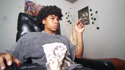 Snapshot of black_tentationx chatting on February 20, 2:29 am black_tentationx online show from February 20, 2:29 am