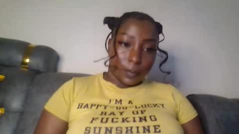 Dee online show from April 28, 9:46 am