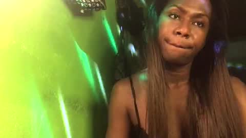 Snapshot of blackasiancockts chatting on January 25, 2:04 am Crystal online show from January 25, 2:04 am