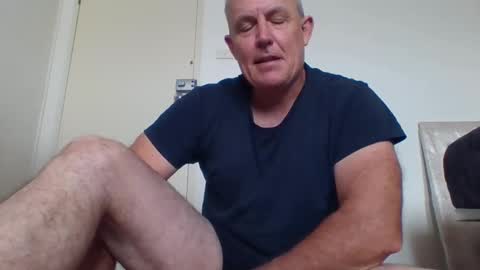 Snapshot of blackdog71 chatting on February 20, 11:43 pm blackdog71 online show from February 20, 11:43 pm