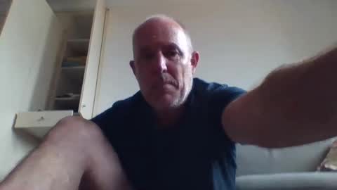 Snapshot of blackdog71 chatting on March 10, 7:44 am blackdog71 online show from March 10, 7:44 am