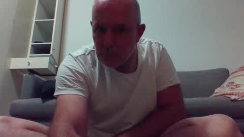 Snapshot of blackdog71 chatting on March 6, 7:32 pm blackdog71 online show from March 6, 7:32 pm