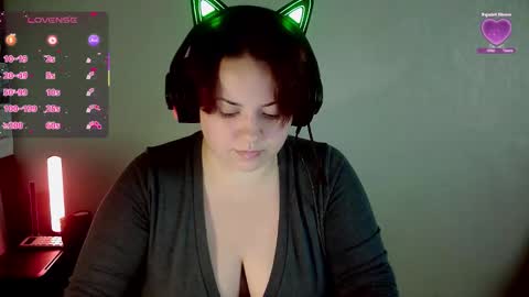 BlackkVelvet online show from October 10, 10:10 am