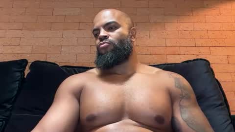 Macauly online show from April 23, 9:38 pm