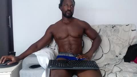 Twtter 1MikeBeckford            Onlyfns beckfordmike online show from February 22, 2:09 pm