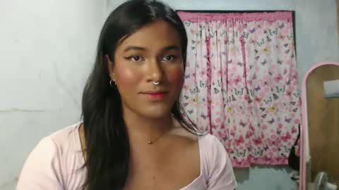 Ellez online show from March 18, 5:08 pm