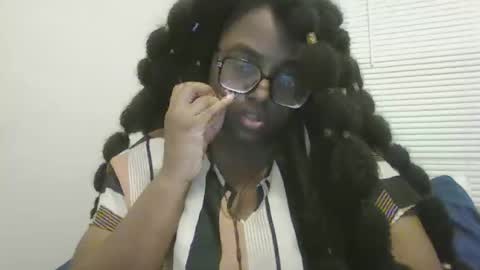 blackqueennie online show from November 23, 3:04 am