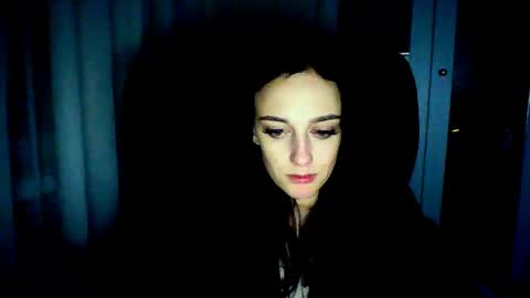 Snapshot of blacky_berry chatting on January 16, 11:48 pm Ivy online show from January 16, 11:48 pm