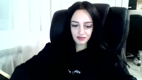 Snapshot of blacky_berry chatting on January 26, 4:09 pm Ivy online show from January 26, 4:09 pm