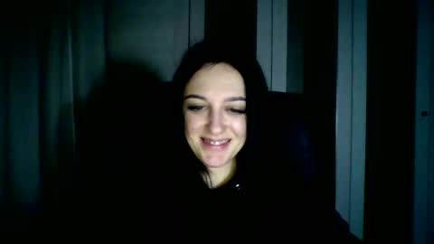 Snapshot of blacky_berry chatting on January 17, 4:26 pm Ivy online show from January 17, 4:26 pm