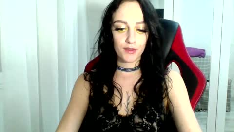 Snapshot of blacky_berry chatting on March 4, 8:49 pm Ivy online show from March 4, 8:49 pm