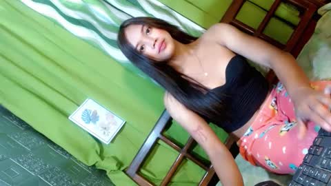 sweetyluna online show from March 11, 11:55 am