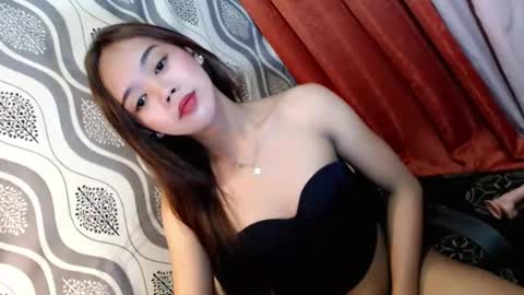 sweetyluna online show from January 2, 8:13 pm