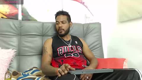 Snapshot of bladehot_ chatting on September 17, 10:30 am Richard online show from September 17, 10:30 am
