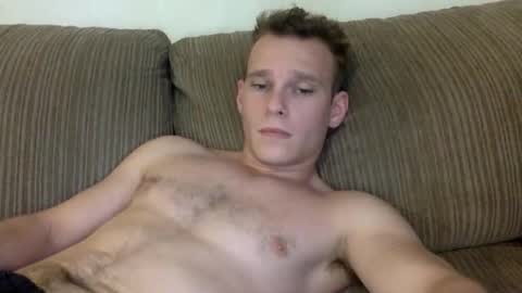 Snapshot of blakeandskylar chatting on September 15, 9:38 pm BlakeAndSkylar online show from September 15, 9:38 pm