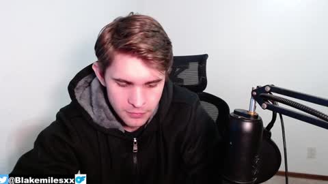 Snapshot of blakemiles2 chatting on December 26, 12:14 am Blake Miles online show from December 26, 12:14 am