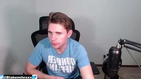 Snapshot of blakemiles2 chatting on February 12, 3:51 am Blake Miles online show from February 12, 3:51 am