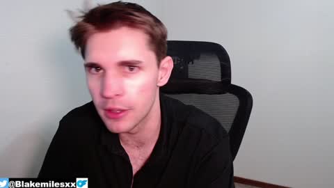 Snapshot of blakemiles2 chatting on February 3, 12:15 am Blake Miles online show from February 3, 12:15 am