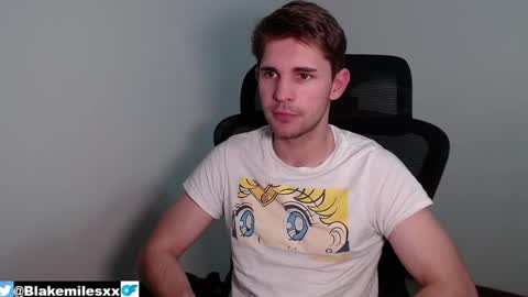 Snapshot of blakemiles2 chatting on February 10, 3:35 am Blake Miles online show from February 10, 3:35 am