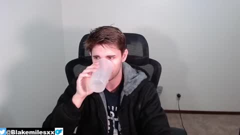 Snapshot of blakemiles2 chatting on February 21, 2:39 am Blake Miles online show from February 21, 2:39 am