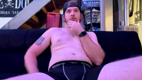 blakethesnake22 online show from December 2, 4:24 am