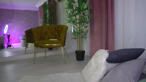 blakmy online show from March 21, 6:19 am