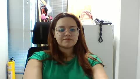 Snapshot of blanquita102530 chatting on September 11, 9:38 pm Lary online show from September 11, 9:38 pm