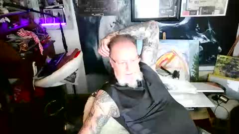 blindsurfer780299 online show from September 30, 10:26 am