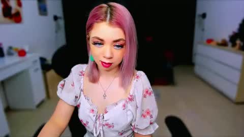 Nicole online show from January 15, 7:48 am