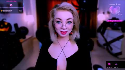 Nicole online show from October 10, 8:42 am