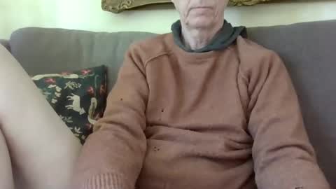 Snapshot of blomkuk chatting on February 18, 11:00 am blomkuk online show from February 18, 11:00 am