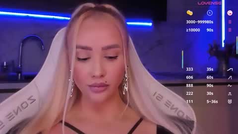 Lana online show from March 1, 6:39 am