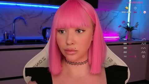 Snapshot of blond_diamond chatting on September 16, 1:35 pm Lana online show from September 16, 1:35 pm