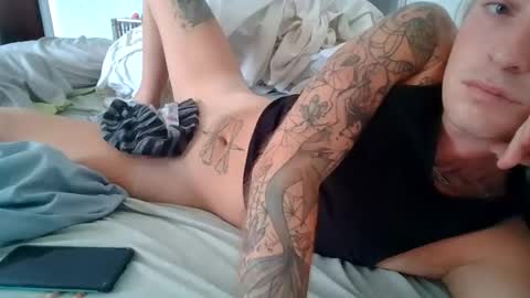blondbarbieboy online show from July 17, 12:40 pm